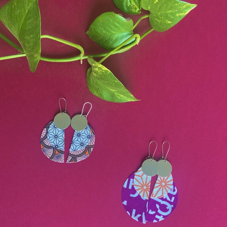 Boucles-d'oreilles colorées en tissu upcycling