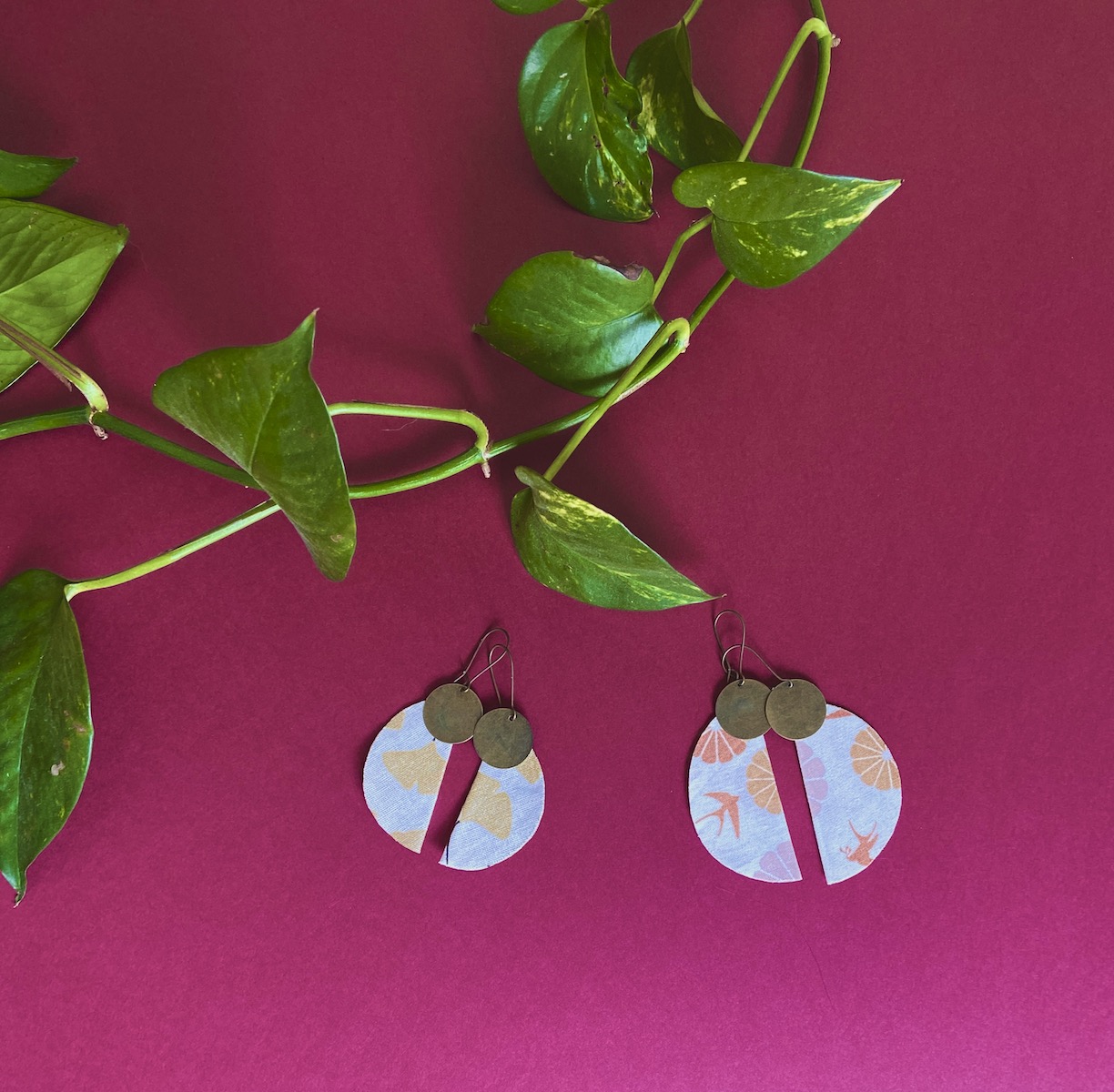 Boucles-d'oreilles colorées en tissu upcycling