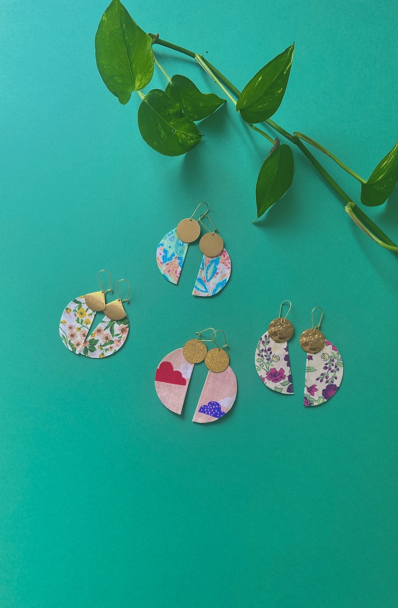 Boucles-d'oreilles colorées en tissu upcycling